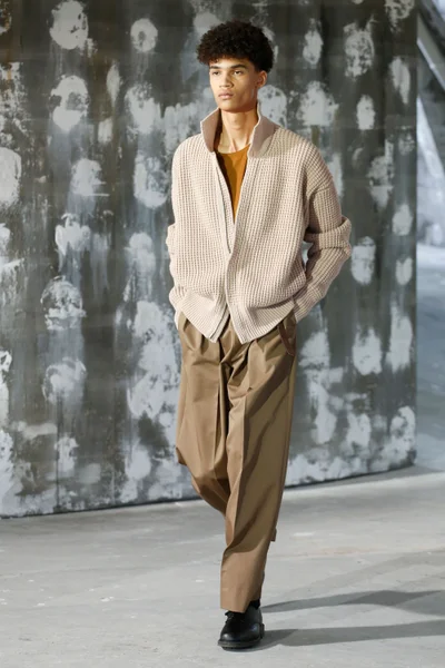 Look 33